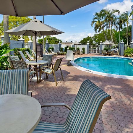 Best Western Fort Myers Inn And Suites Экстерьер фото
