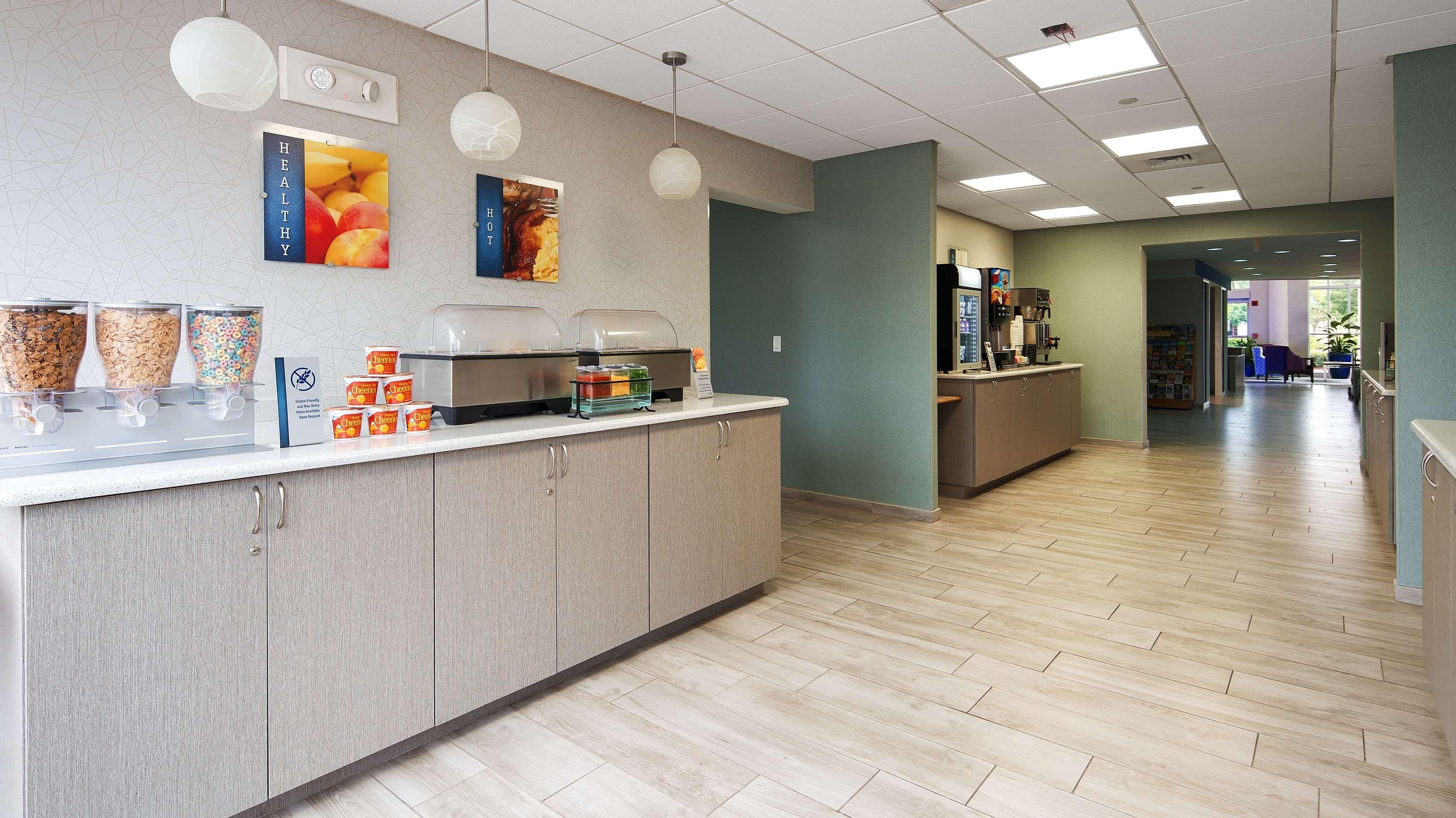 Best Western Fort Myers Inn And Suites Экстерьер фото